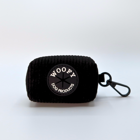 Soft poop bag holder sävyssä Onyx eli musta.