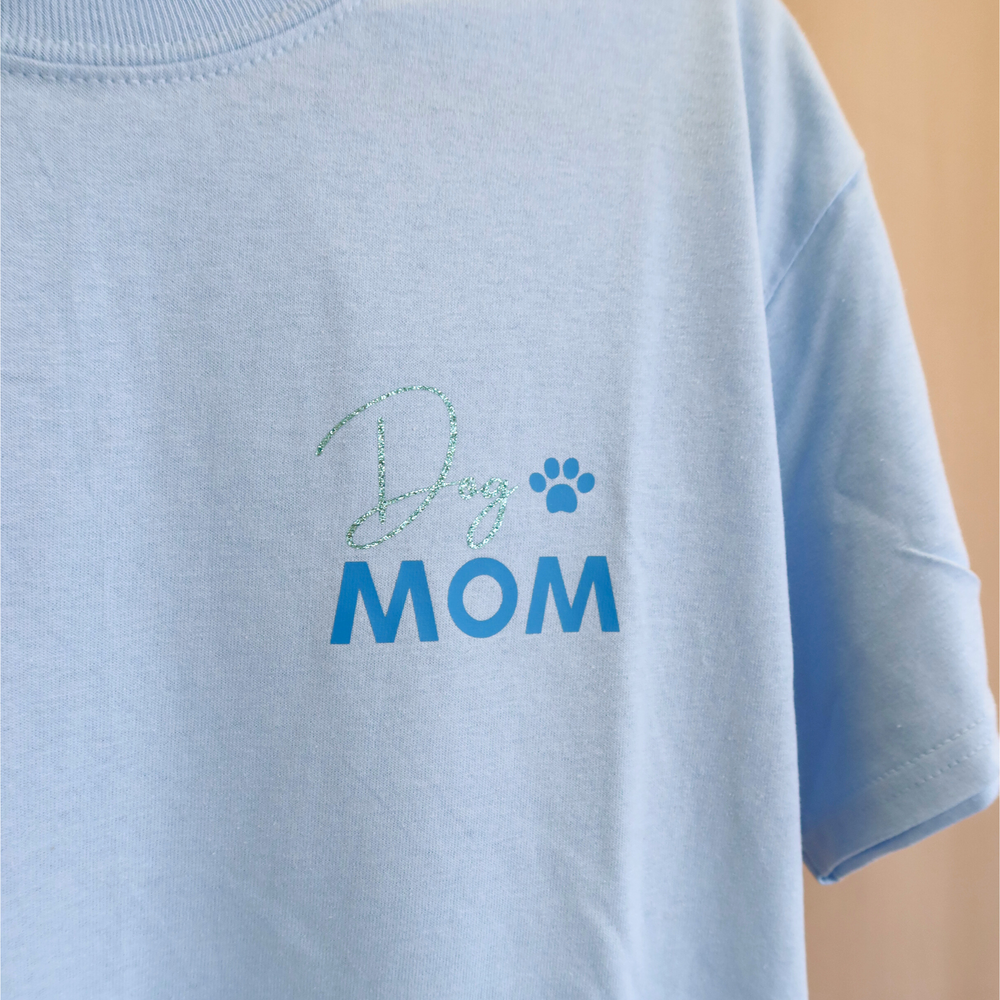 'Dog mom' t-shirt