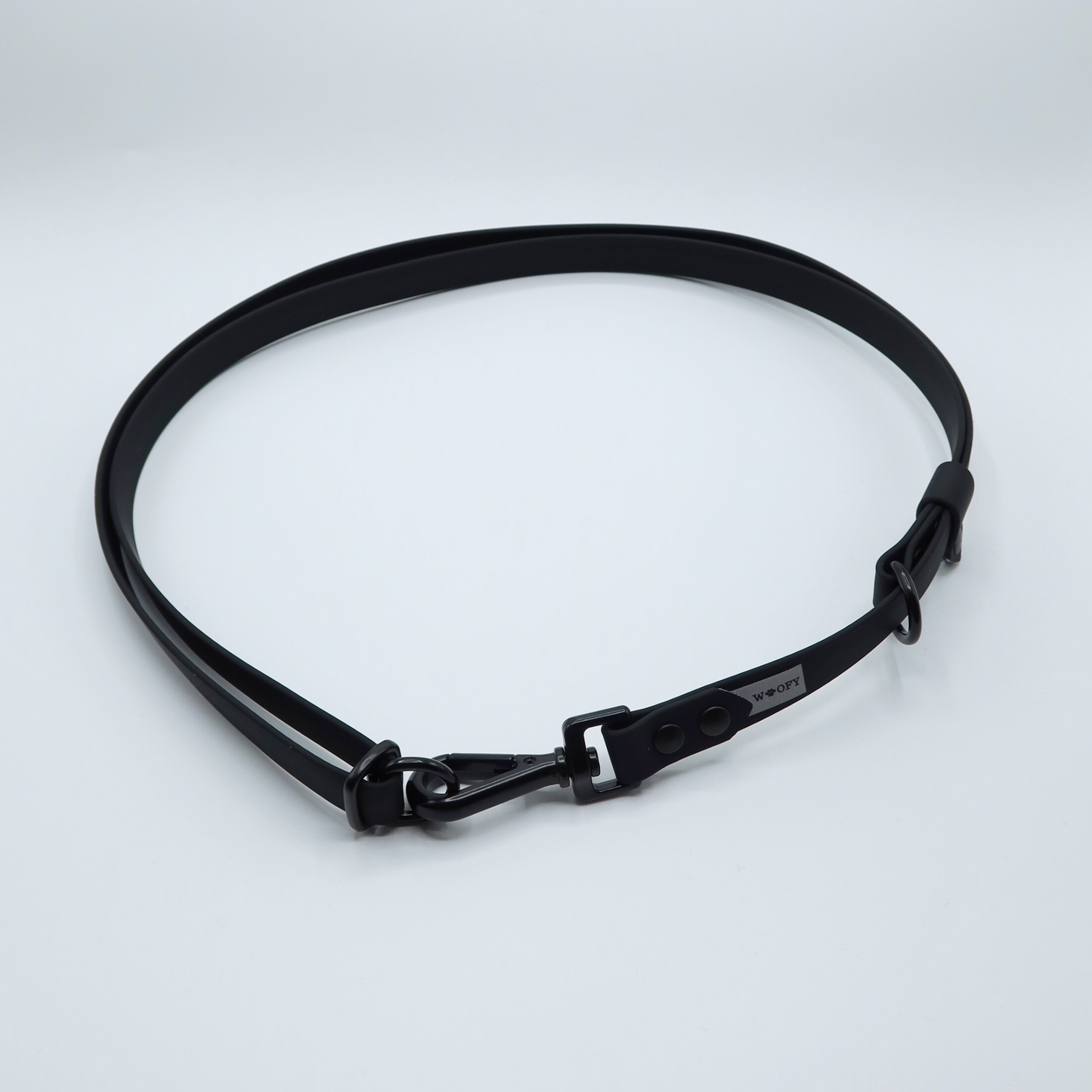 Hands-free adapteri koiran kanssa ulkoiluun. Kuvassa sävy Onyx eli musta.