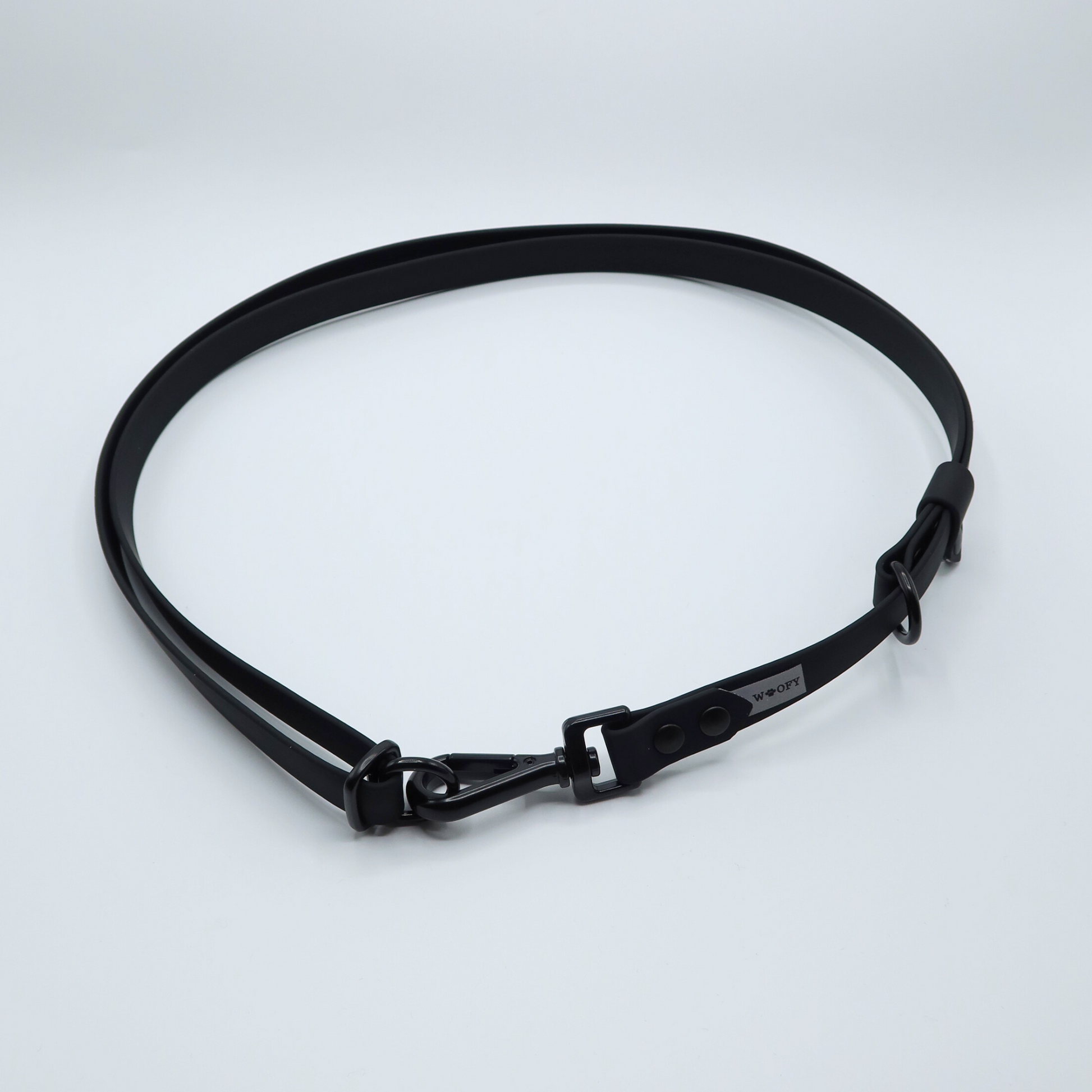 Hands-free adapteri koiran kanssa ulkoiluun. Kuvassa sävy Onyx eli musta.