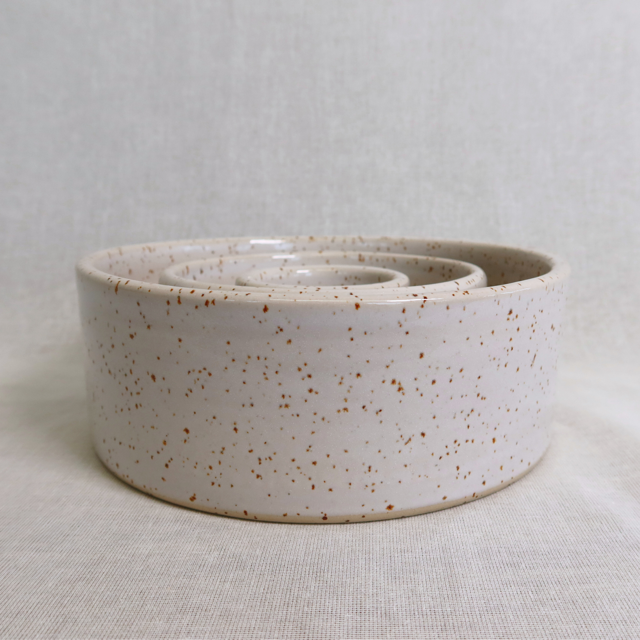 Ceramic slow feeder 🇫🇮